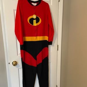 M- Disney Incredibles Sleeper - Adult